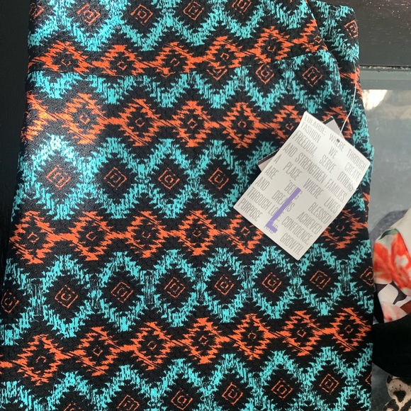 Lularoe Cassie Skirt - Picture 1 of 1
